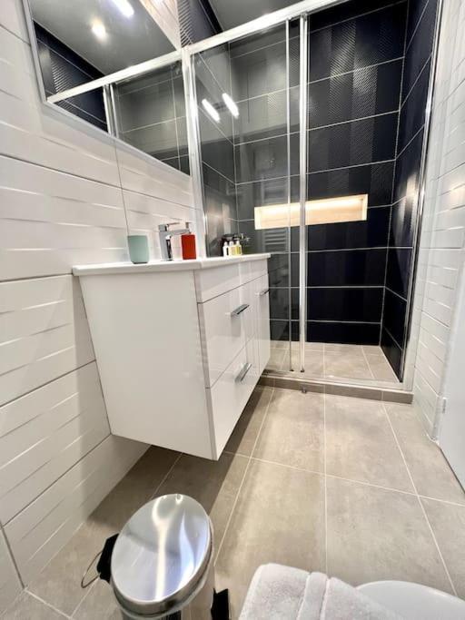 Lovely 3-min From Apartmán Palaio Faliro