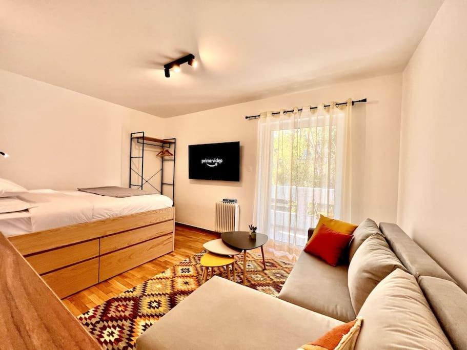 Lovely 3-min From Apartment