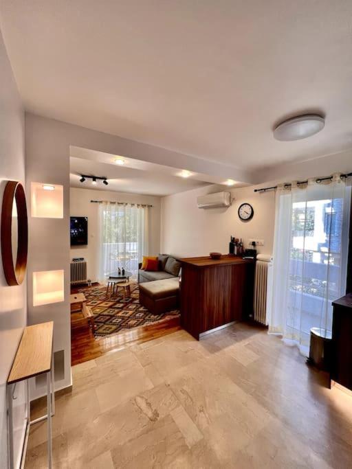 Lovely 3-min From Apartment